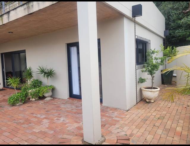 1 BEDROOM FLAT TO LET IN MORNINGSIDE